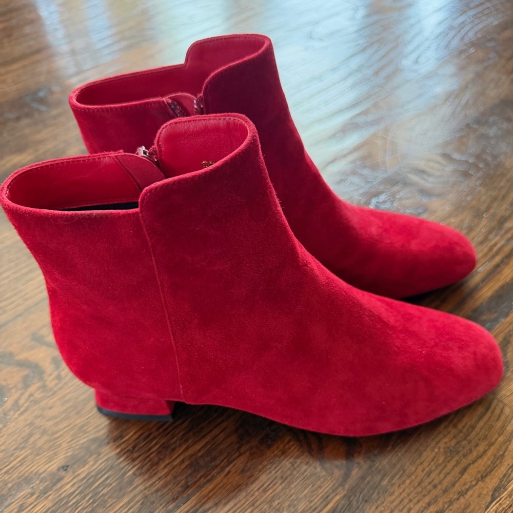 Vaneli Vibrant Red Ankle Booties